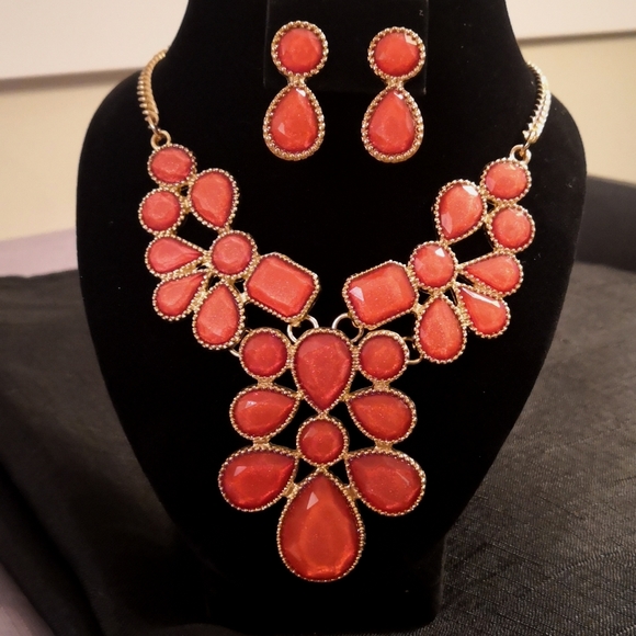 ✨2 for $10✨ Chunky Necklace set - Picture 1 of 3